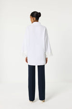 Carica l'immagine nel visualizzatore di Gallery, Camicia oversize con dettaglio in pizzo alle maniche – Misto cotone
