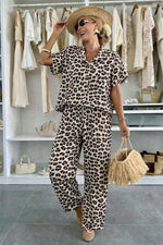 Carica l'immagine nel visualizzatore di Gallery, Completo in mussola di cotone camicia e pantaloni stampa leopardata
