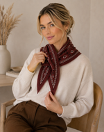 Carica l'immagine nel visualizzatore di Gallery, TR-15 Bandana triangolare spesso 102 x 36 cm
