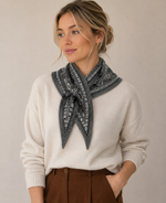 Carica l'immagine nel visualizzatore di Gallery, TR-15 Bandana triangolare spesso 102 x 36 cm

