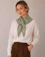 Carica l'immagine nel visualizzatore di Gallery, TR-15 Bandana triangolare spesso 102 x 36 cm
