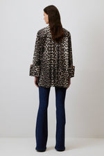 Carica l'immagine nel visualizzatore di Gallery, Camicia in cotone con polsini larghi a stampa leopardata
